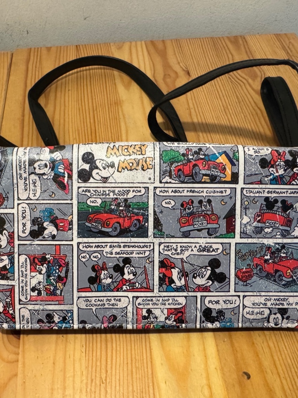 Mickey & Minnie Mouse Comic Strip Crossbody Wallet Purse